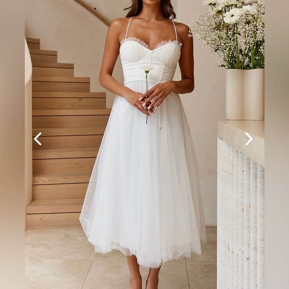 Selfie Leslie White Dress